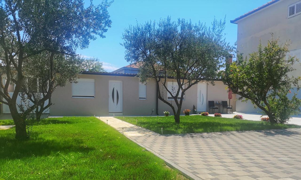 Studio Apartments Tara Zadar Exterior foto