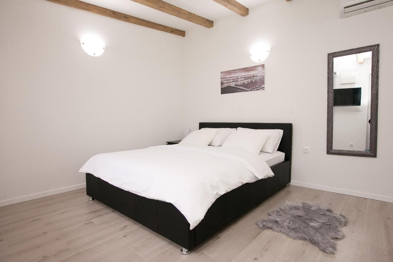 Studio Apartments Tara Zadar Exterior foto