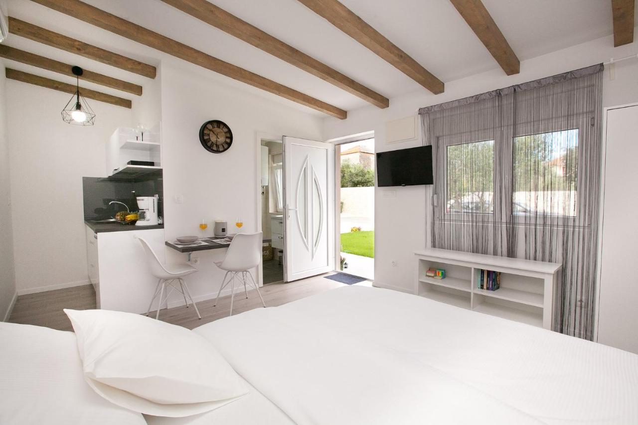 Studio Apartments Tara Zadar Exterior foto