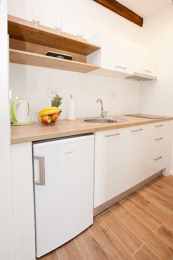 Studio Apartments Tara Zadar Exterior foto