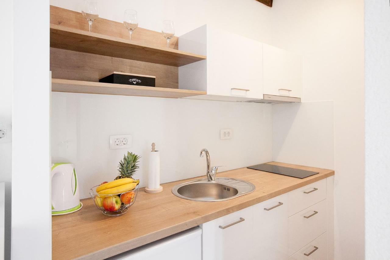 Studio Apartments Tara Zadar Exterior foto